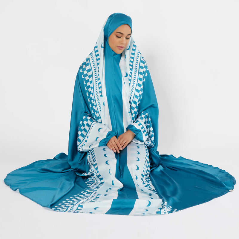 'Zarqa' Portable Prayer Dress With Pouch